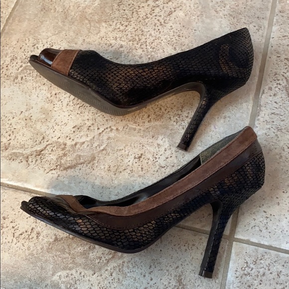 EUC Brown Snakeskin Peeptoe Heels - Picture 3 of 6